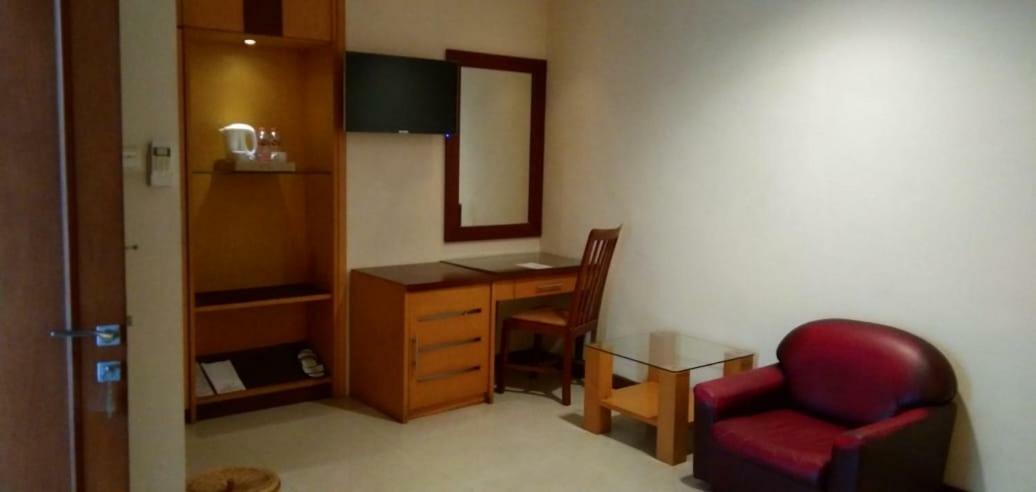 Hotel Baron Indah Surakarta  Экстерьер фото